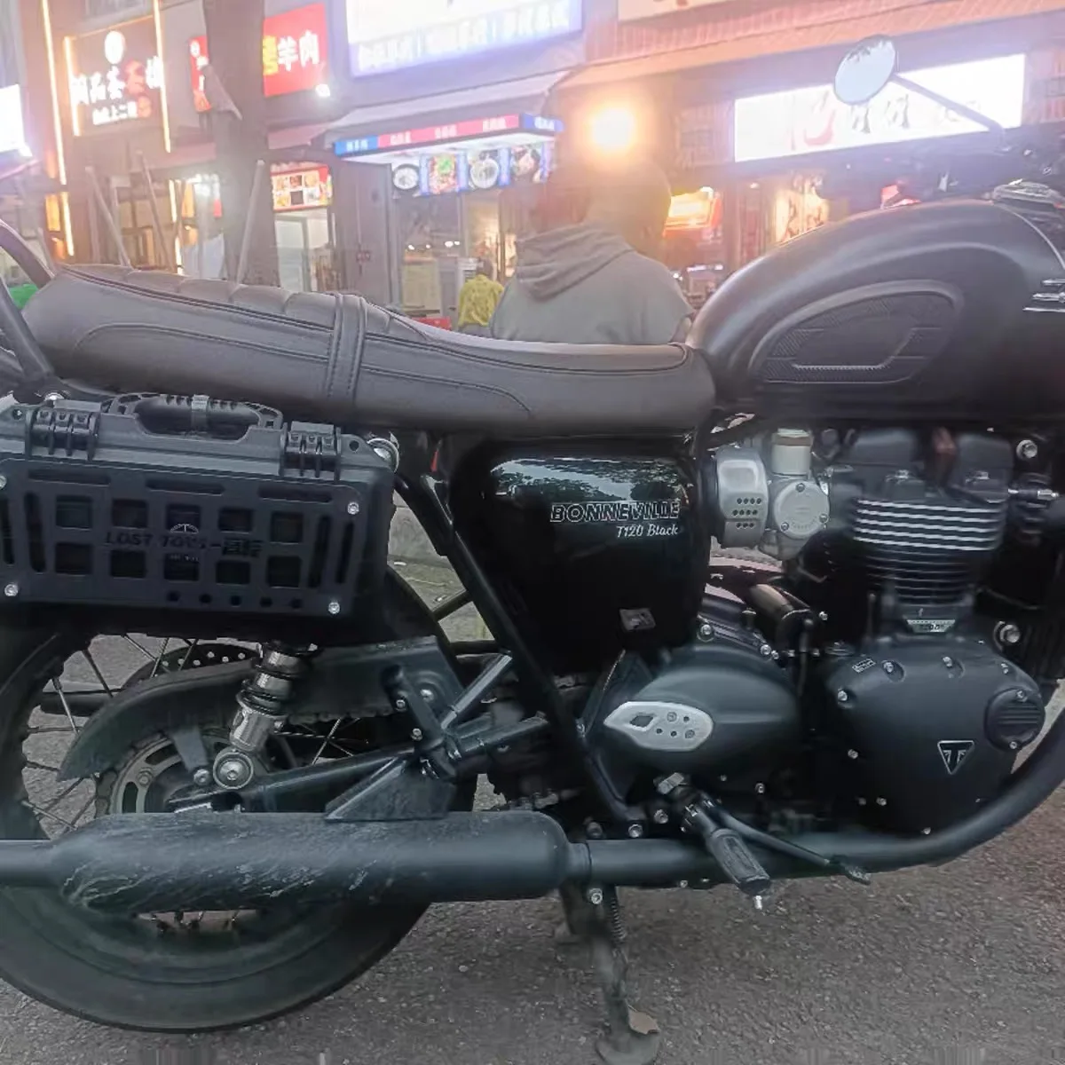 For Triumph T120 side bag bracket Retro climbing modification Mounting system Triumph auxiliary oil barrel side box - Image 2