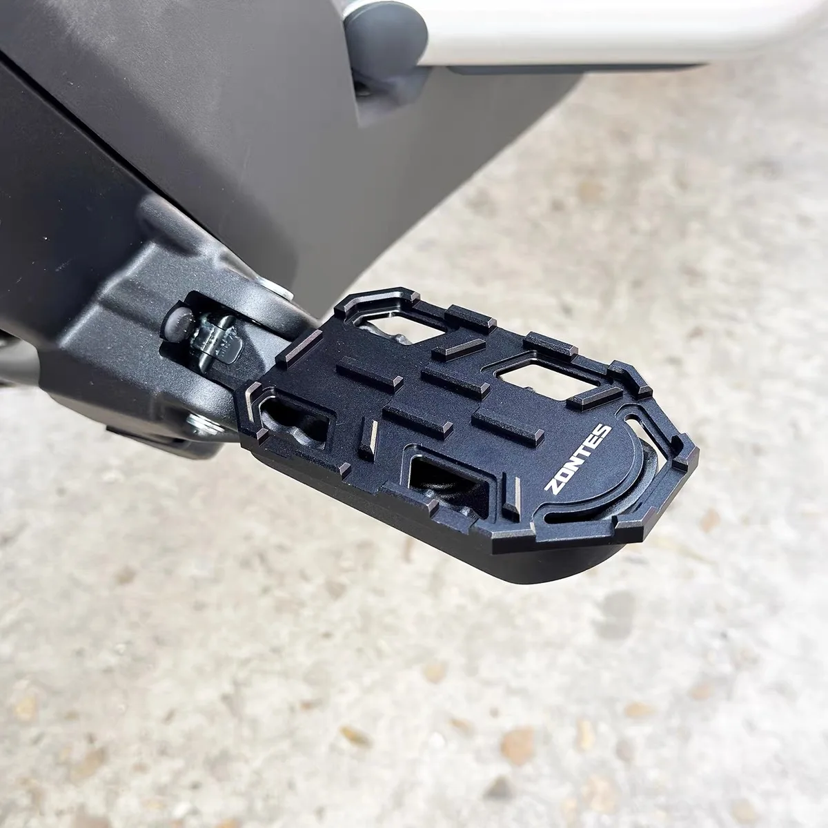 FOR ZONTES 368G Modified Pedals: Enlarged Anti-slip Aluminum Alloy Center-mounted Pedals ZT350T-G Left and Right Pedals - Image 2