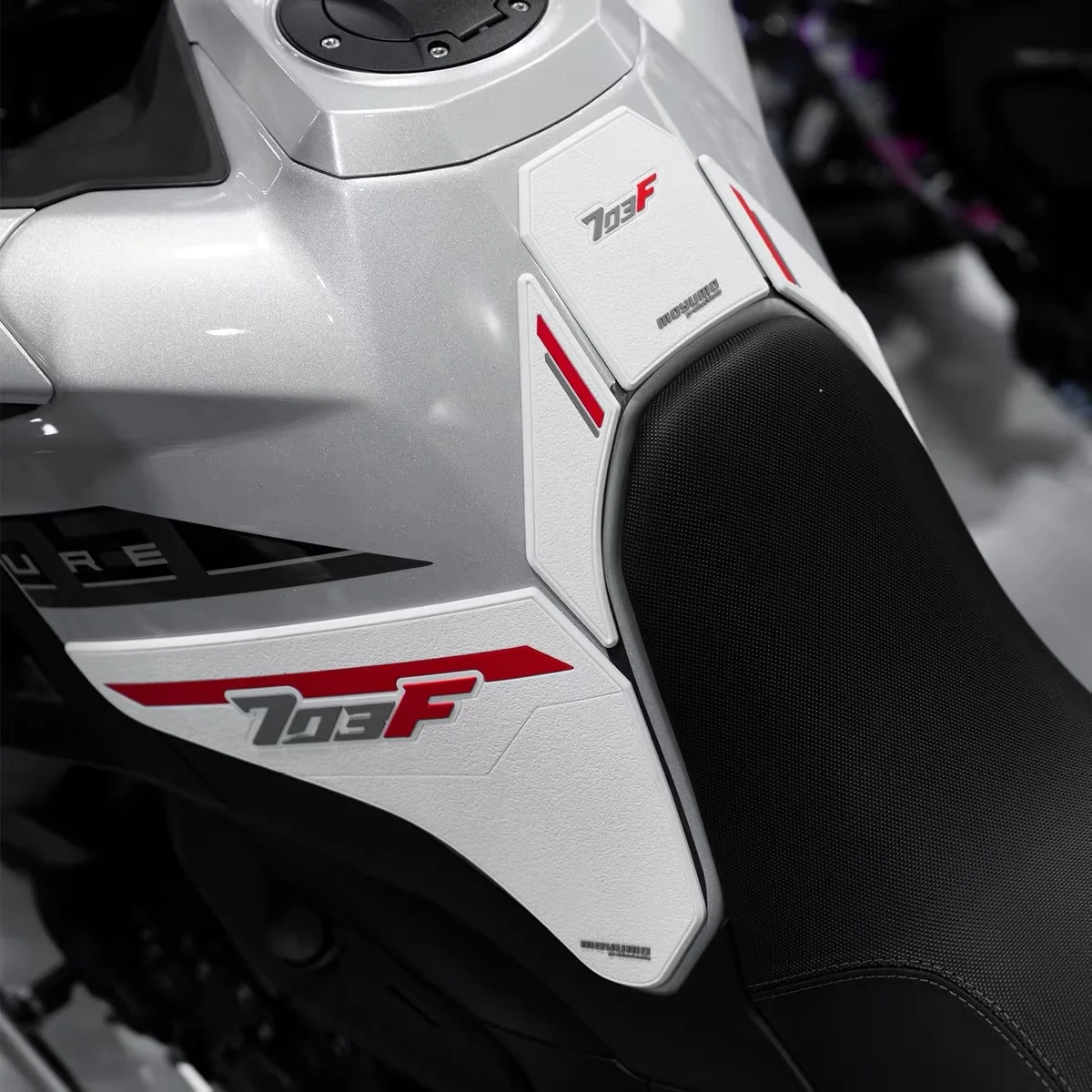 FOR ZONTES 703F Rubber Fuel Tank Sticker, Body Sticker, Anti-collision Sticker, Motorcycle Modification Accessories - Image 3