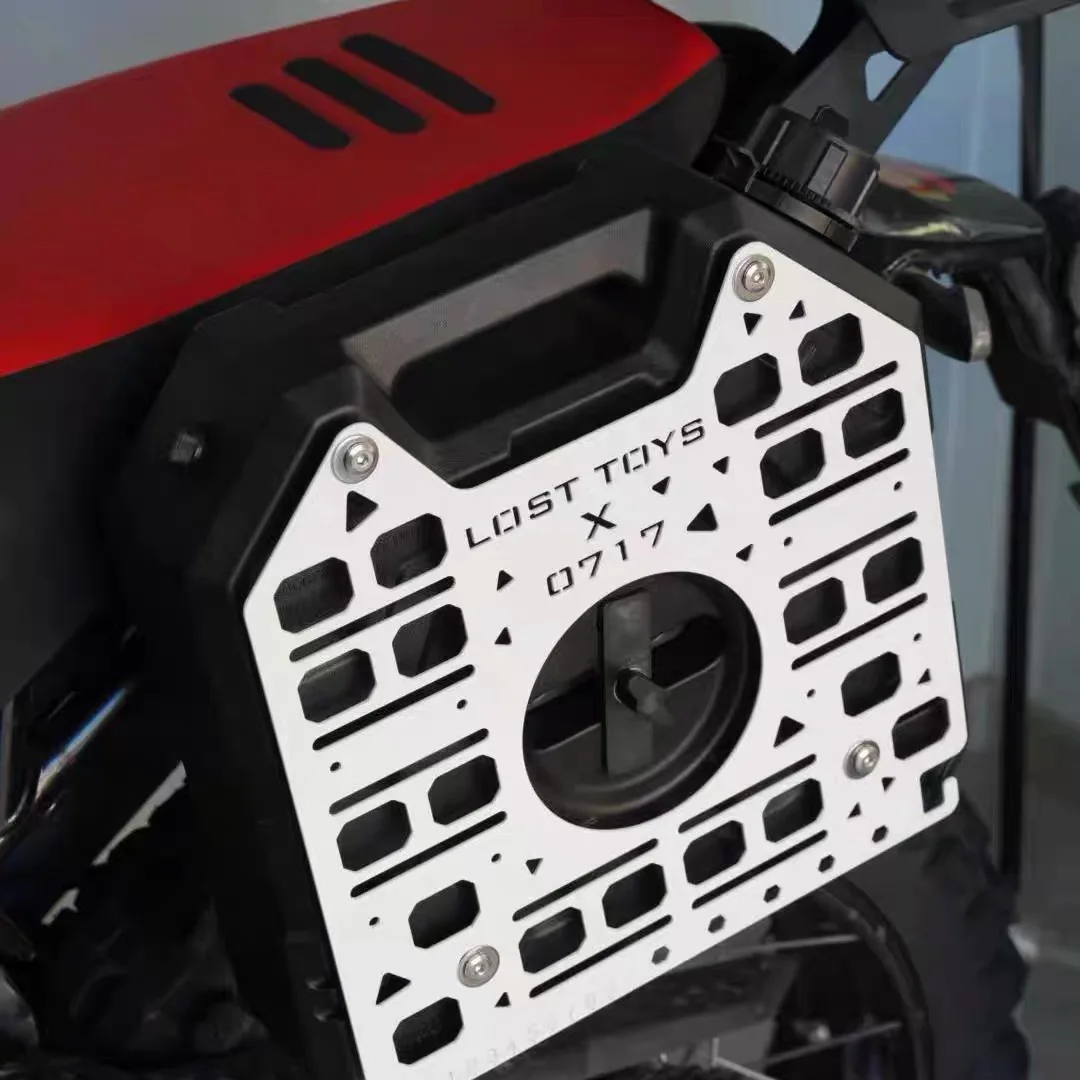For motorcycle 7.5L spare oil barrel expansion board motorcycle off-road vehicle mounting expansion - Image 2